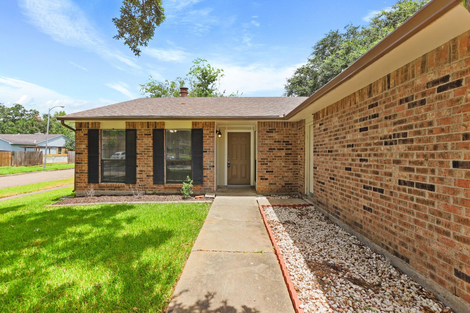 3 Bedroom Rental – 6827 Gettysburg Drive, Richmond, TX, 77469