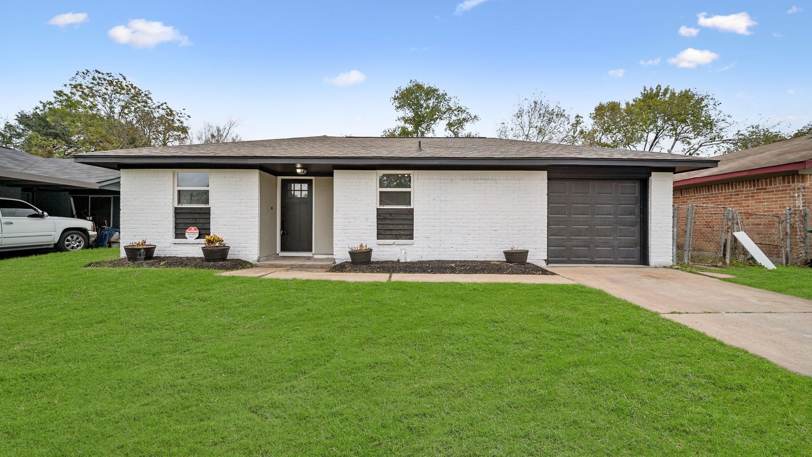 4 Bedroom Rental – 11330 Murr Way, Houston, TX, 77048
